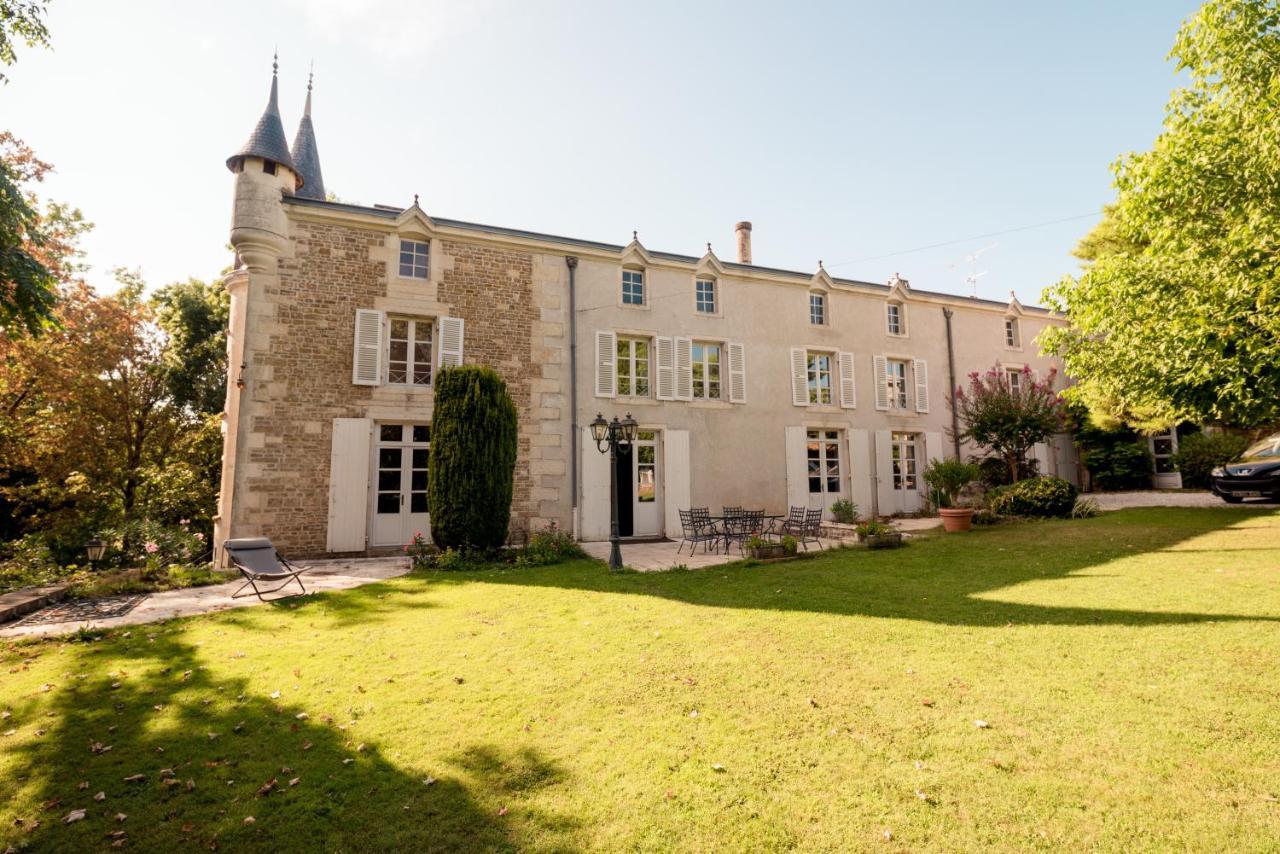 Mazette! Le Chateau นีออร์ ภายนอก รูปภาพ